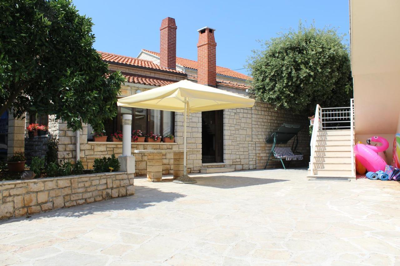 Apartment Antica San Pietro di Brazza Esterno foto